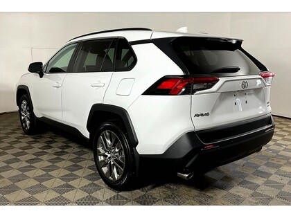 used 2020 Toyota RAV4 car, priced at $30,998