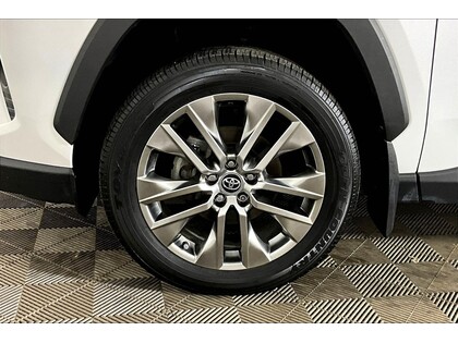 used 2020 Toyota RAV4 car, priced at $30,998