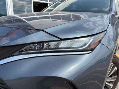 used 2022 Toyota Venza car