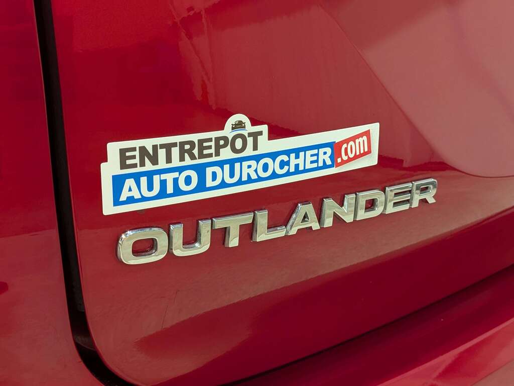 Mitsubishi Outlander 2023
