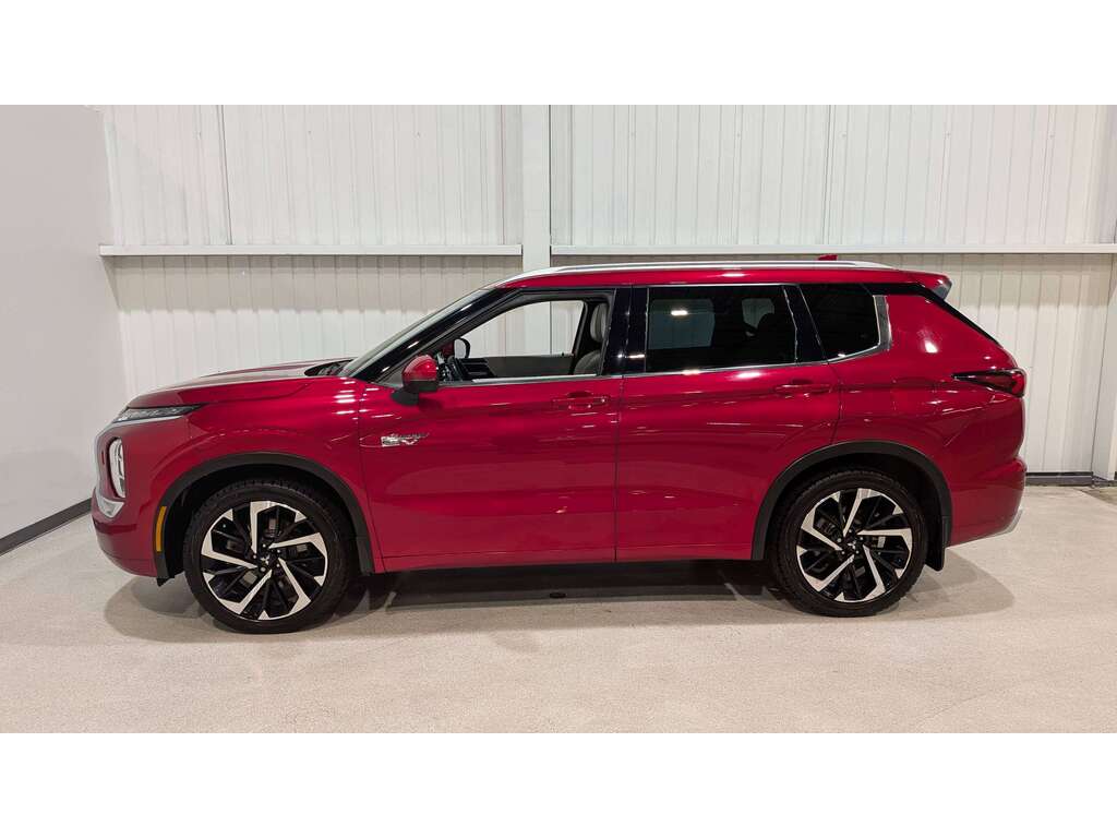 Mitsubishi Outlander 2023