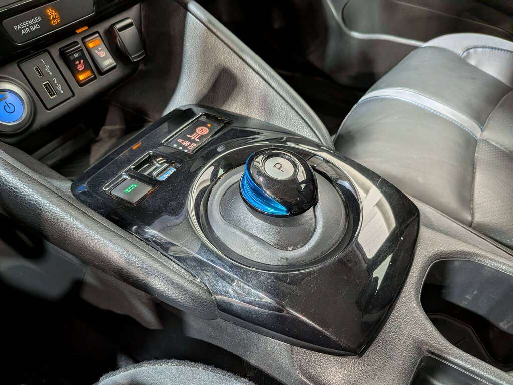 Nissan LEAF 2020