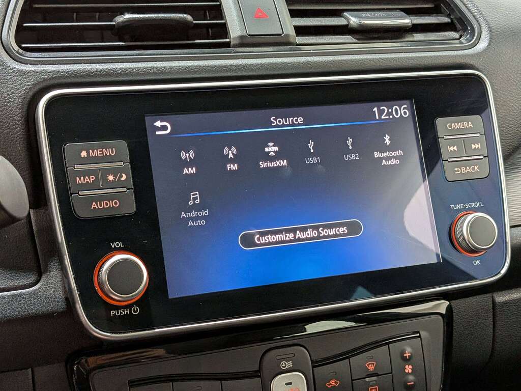 Nissan LEAF 2020