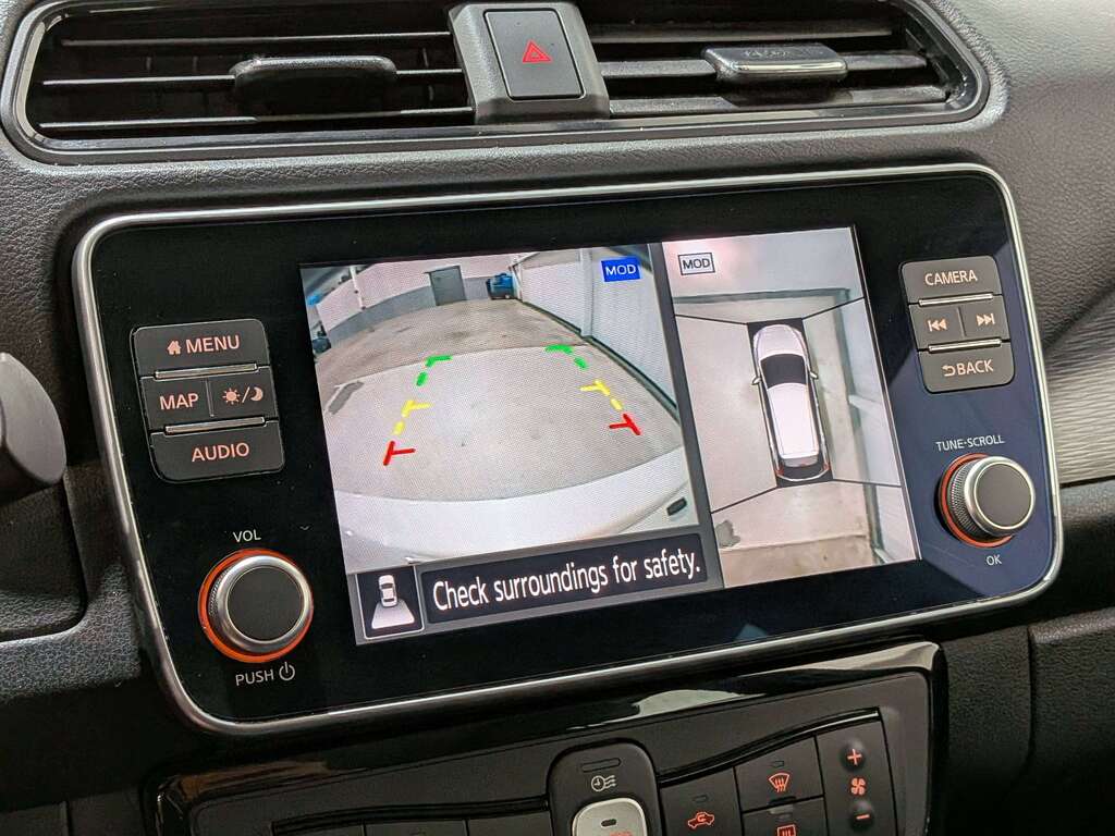 Nissan LEAF 2020