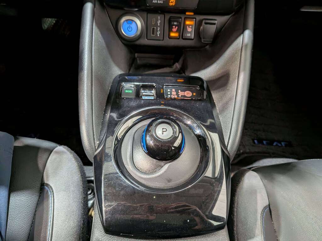 Nissan LEAF 2020