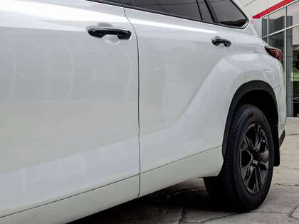 used 2024 Toyota Highlander car, priced at $53,777