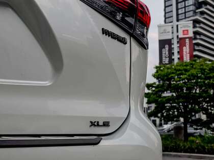 used 2024 Toyota Highlander car, priced at $53,777