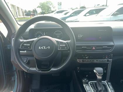 used 2025 Kia Seltos car, priced at $31,999