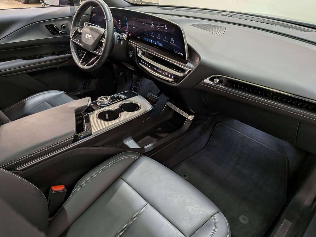 Cadillac LYRIQ 2024