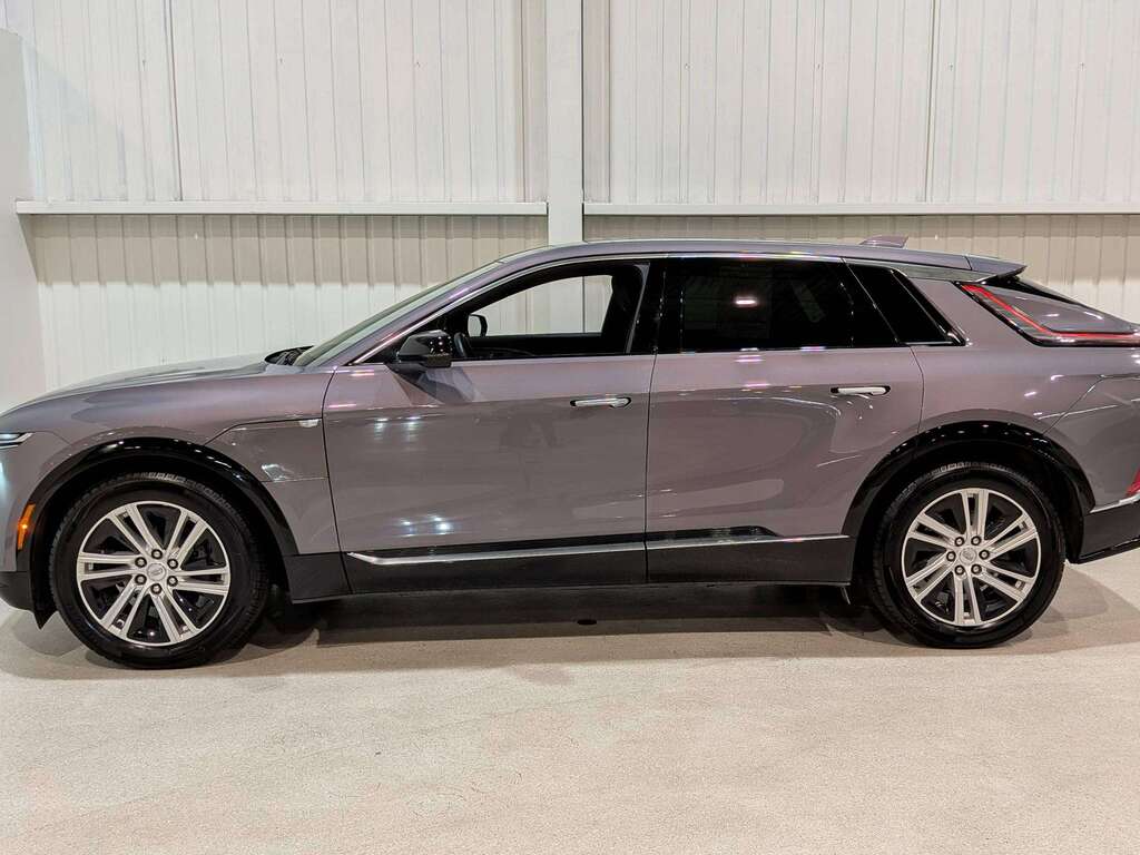 Cadillac LYRIQ 2024