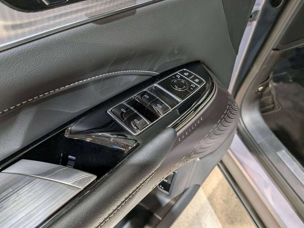 Cadillac LYRIQ 2024