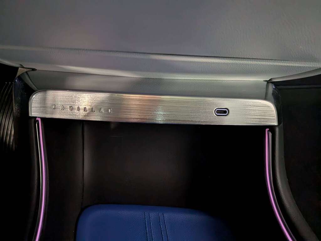 Cadillac LYRIQ 2024