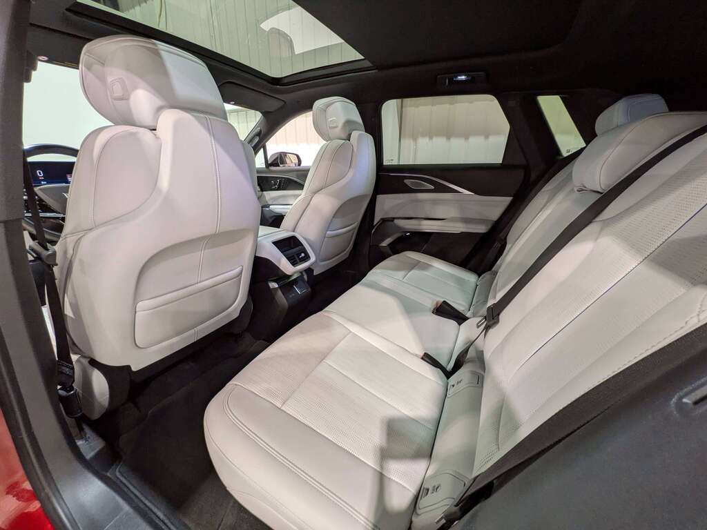 Cadillac LYRIQ 2024