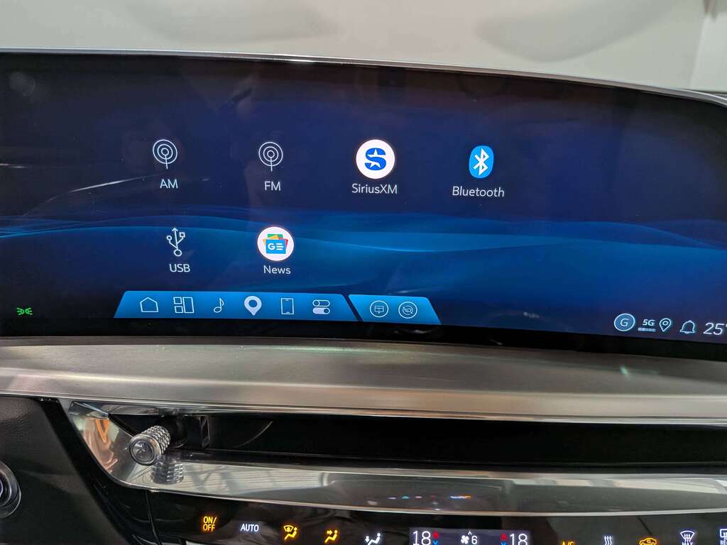 Cadillac LYRIQ 2024