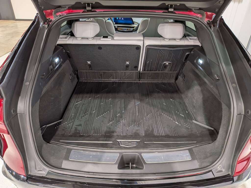 Cadillac LYRIQ 2024