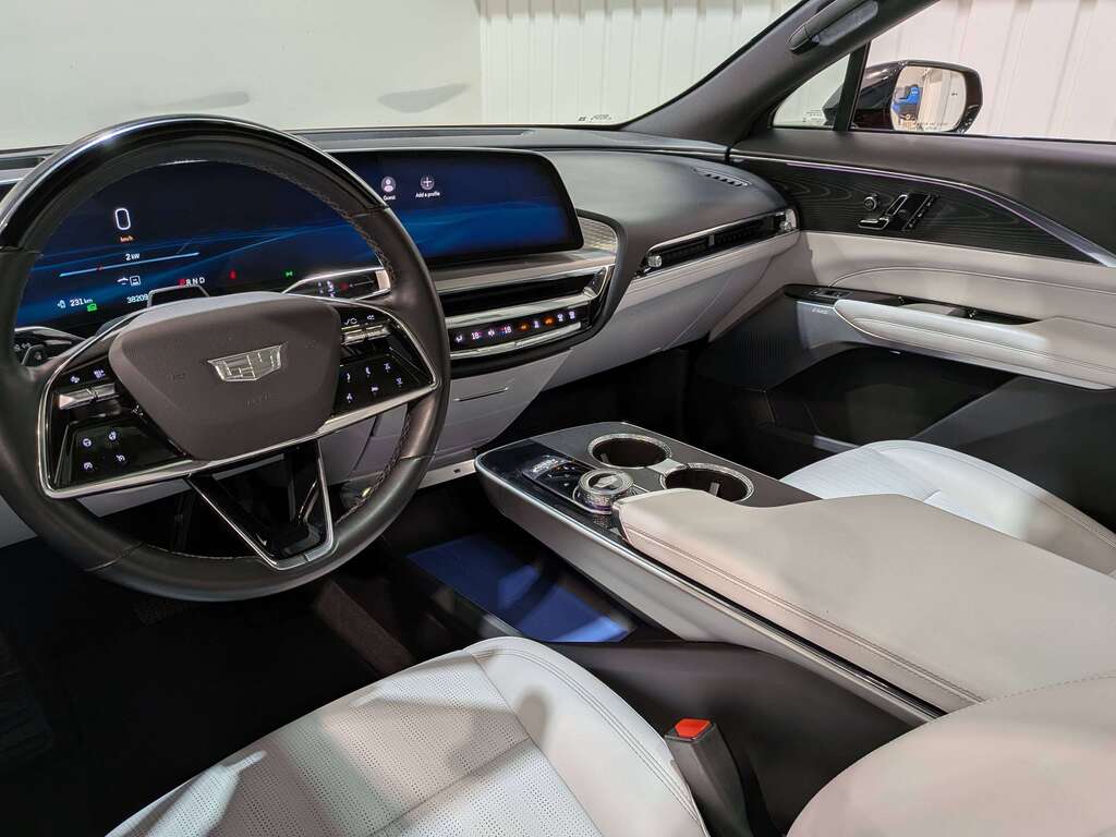 Cadillac LYRIQ 2024