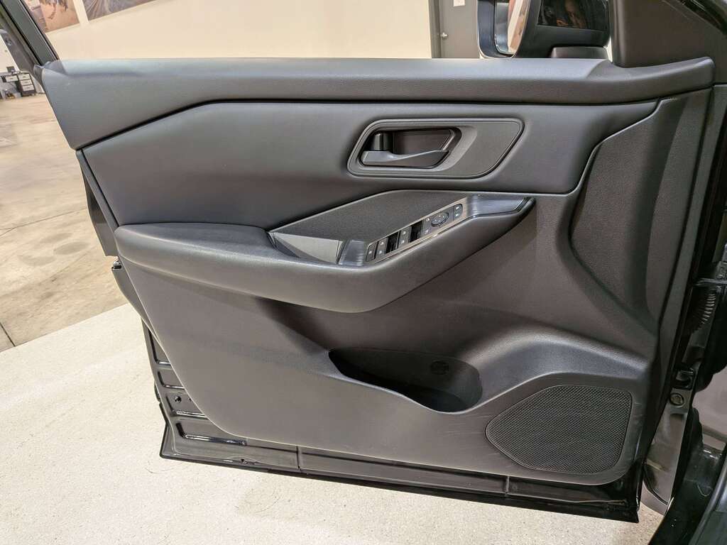 Nissan Rogue 2024