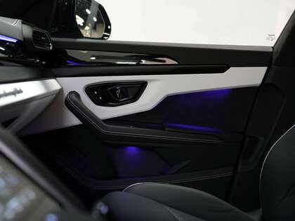 used 2024 Lamborghini Urus car, priced at $329,900