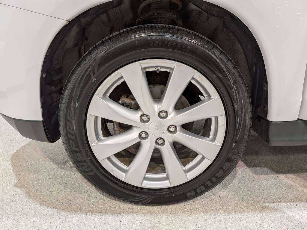 Mitsubishi RVR 2015
