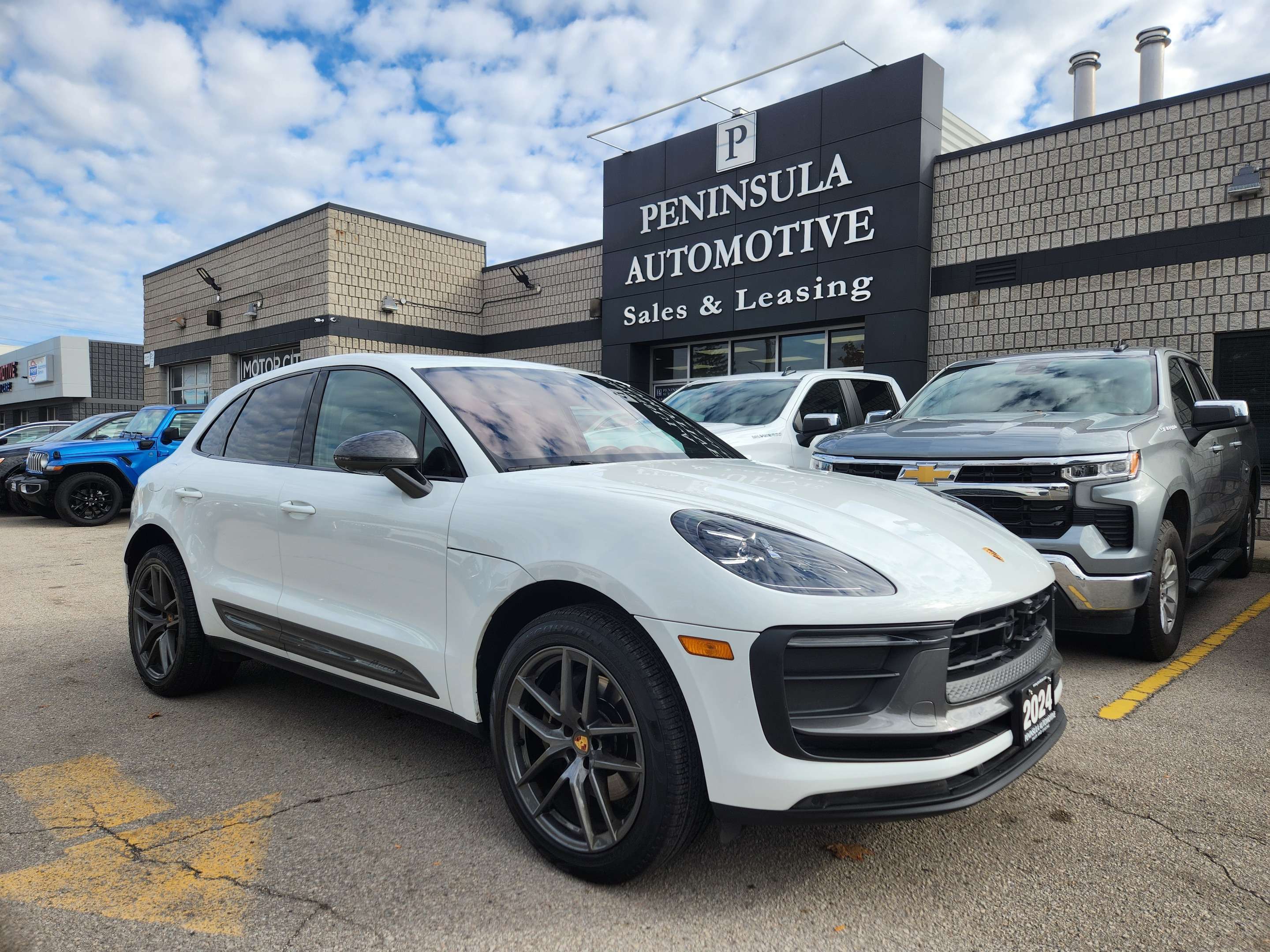 White 2024 Porsche Macan SUV / Crossover All-Wheel Drive Automatic