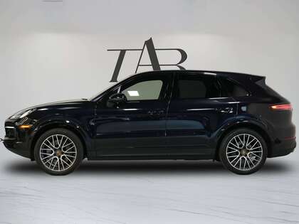 used 2021 Porsche Cayenne car