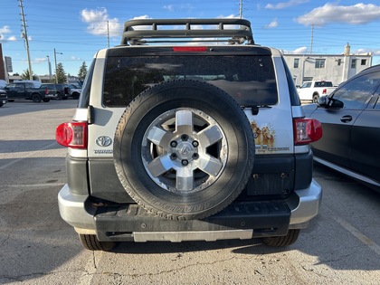 used 2007 Toyota FJ Cruiser car, priced at $9,717