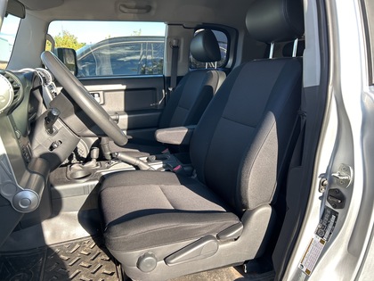 used 2007 Toyota FJ Cruiser car, priced at $9,717