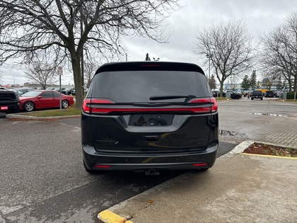 used 2021 Chrysler Pacifica car, priced at $33,888