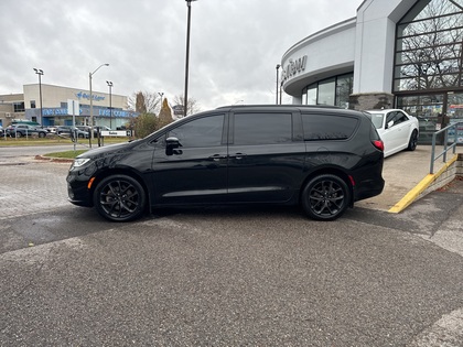 used 2021 Chrysler Pacifica car, priced at $33,888