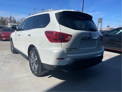 used 2019 Nissan Pathfinder car, priced at $25,885