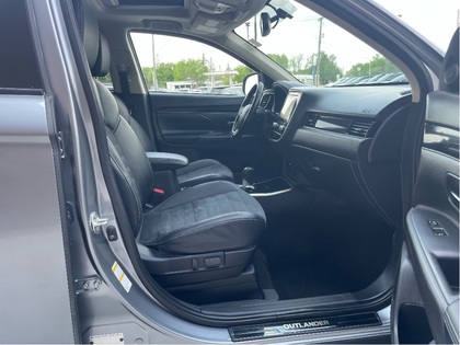 used 2020 Mitsubishi Outlander car, priced at $24,599