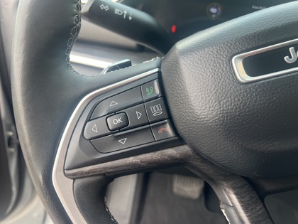 used 2023 Jeep Grand Cherokee car, priced at $40,996