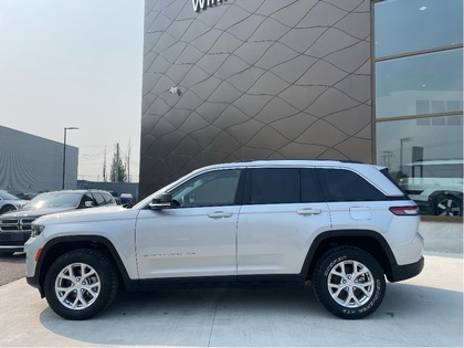 used 2023 Jeep Grand Cherokee car, priced at $40,996