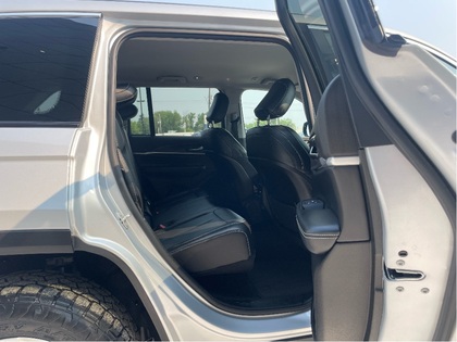 used 2023 Jeep Grand Cherokee car, priced at $40,996