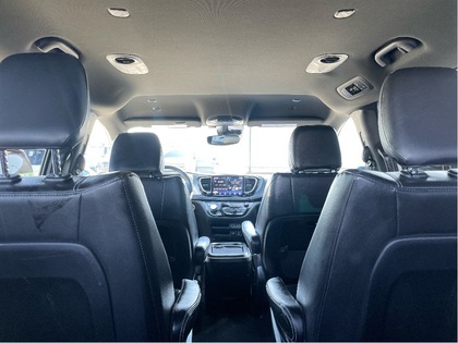 used 2022 Chrysler Pacifica Hybrid car, priced at $39,892