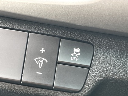 used 2022 Kia Rio 5-door car, priced at $19,985