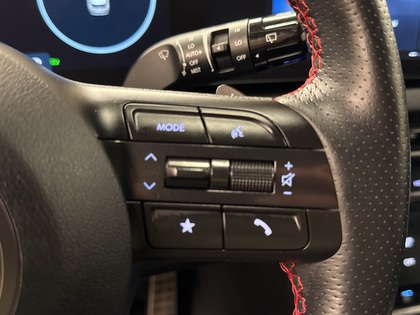 used 2025 Hyundai Tucson Hybrid car, priced at $42,998