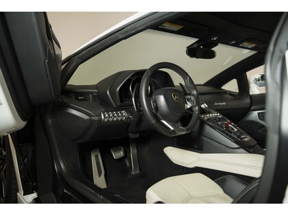 used 2012 Lamborghini Aventador car