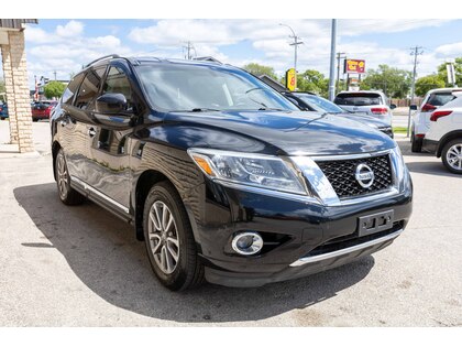 used 2015 Nissan Pathfinder car, priced at $17,688