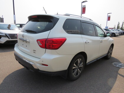 used 2017 Nissan Pathfinder car, priced at $12,899