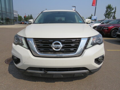 used 2017 Nissan Pathfinder car, priced at $12,899