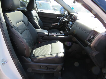 used 2024 Nissan Pathfinder car, priced at $53,995