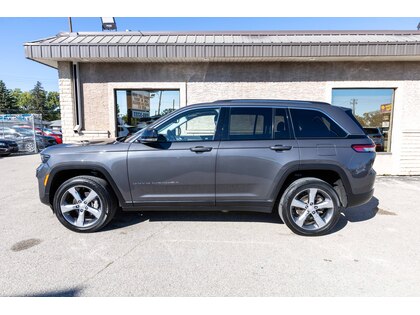 used 2022 Jeep Grand Cherokee car, priced at $47,997