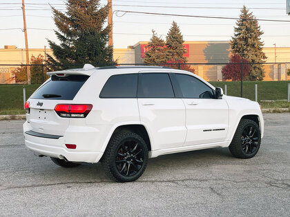 used 2020 Jeep Grand Cherokee car, priced at $29,092