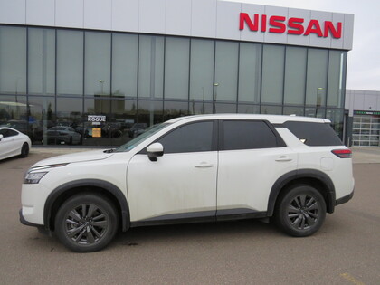 used 2022 Nissan Pathfinder car, priced at $37,888