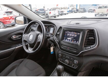 used 2021 Jeep Cherokee car, priced at $27,997