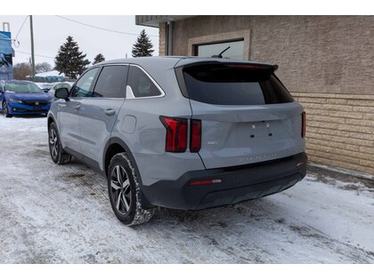 used 2022 Kia Sorento car, priced at $34,997