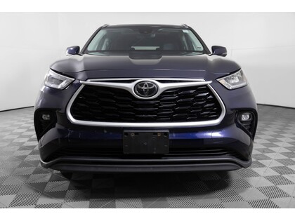 used 2020 Toyota Highlander car, priced at $33,998