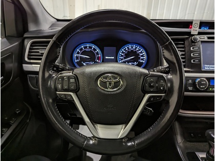 used 2019 Toyota Highlander car, priced at $36,859