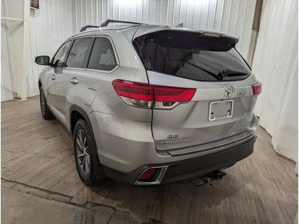 used 2019 Toyota Highlander car, priced at $36,859